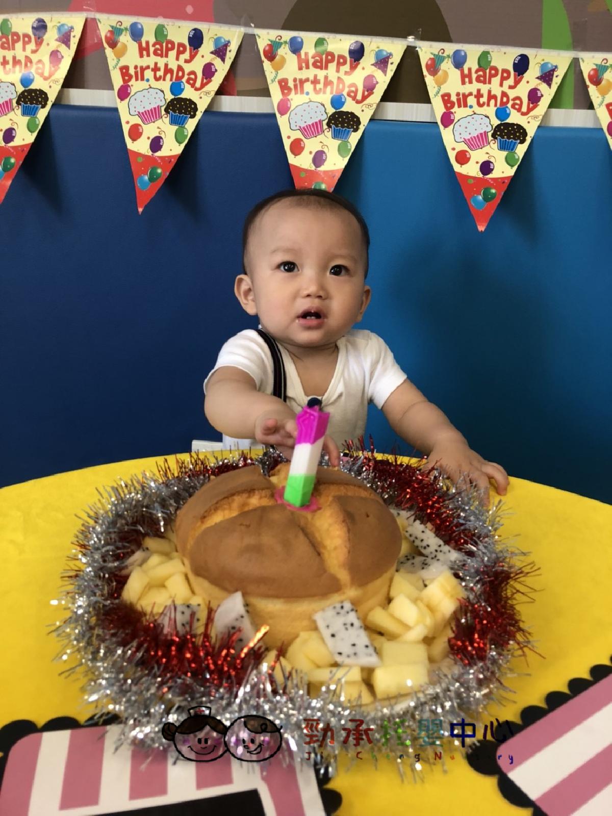 cd14a8195bea6dcbf96abe17cbc063c15_14169270_180809_0334