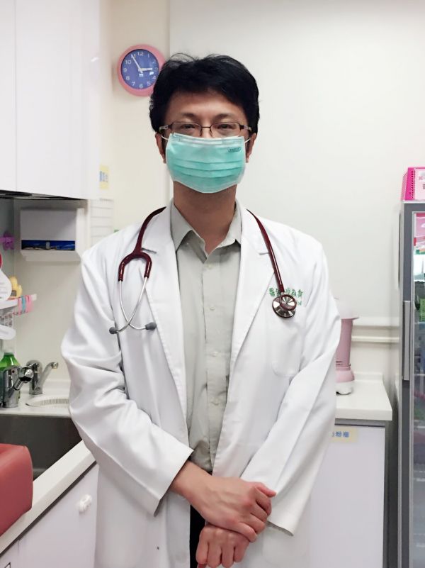 曾穎舜醫師 曾穎舜醫師